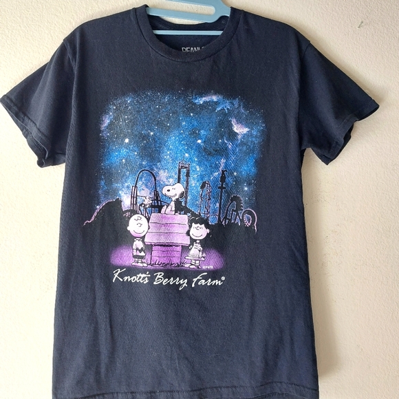 KNOTTS BERRY FARM PEANUTS TEE - Picture 2 of 7